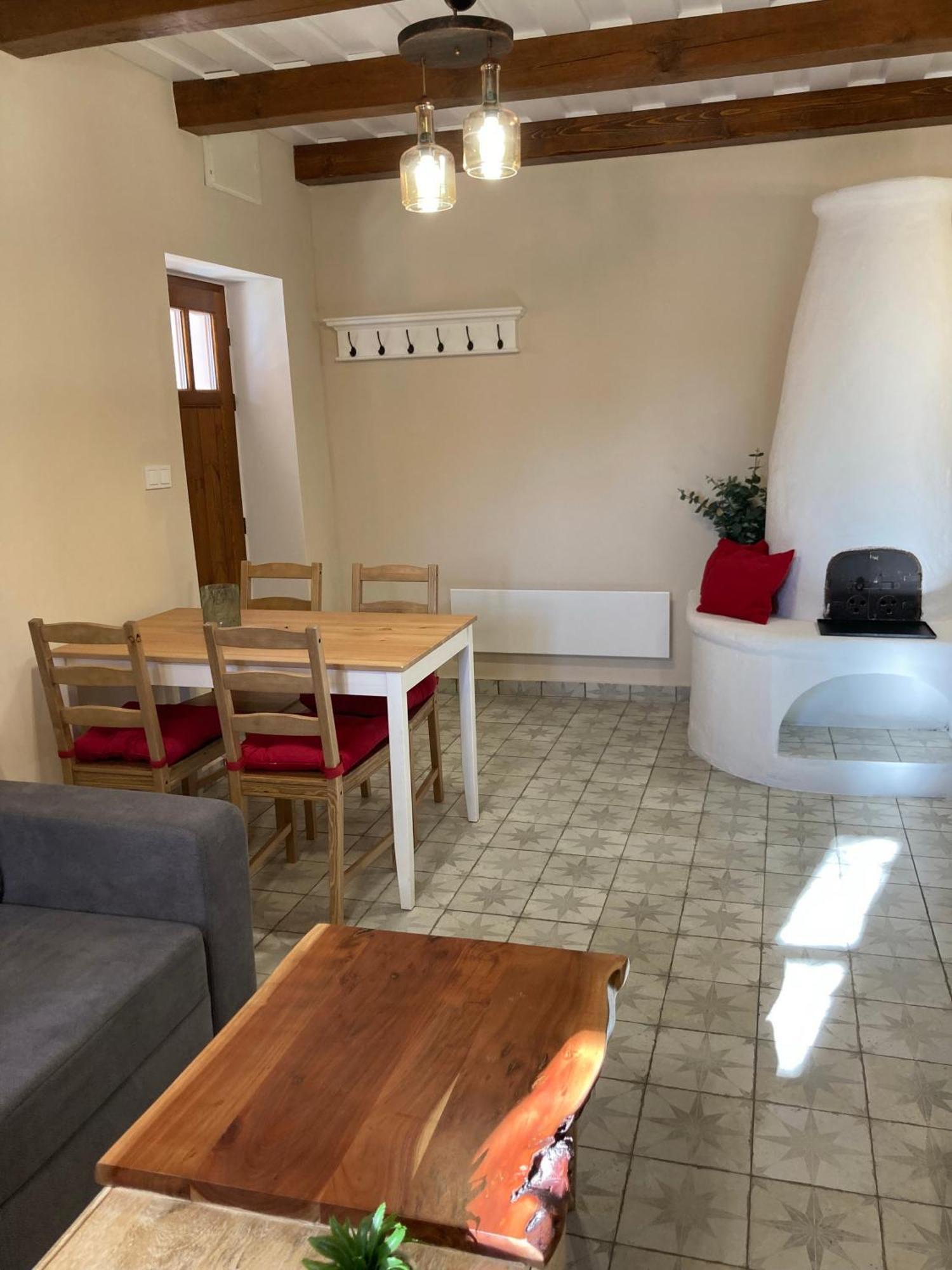 SzentantalfaZsoka Fogadoja公寓式酒店 外观 照片